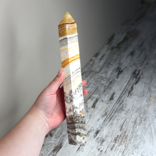 Banded Calcite Tower | Clarity, Flow & Grounded Alignment