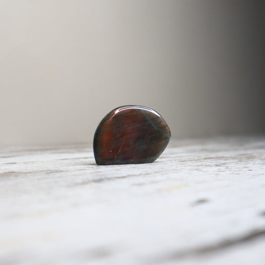 Labradorite Mini Freeform | Transformation, Intuition & Protection