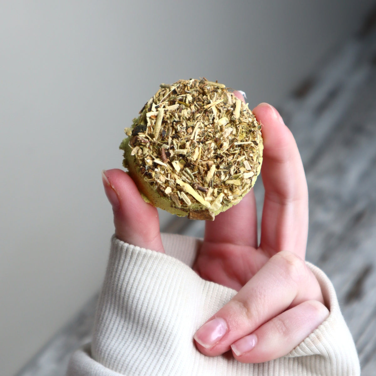 Sagrada Madre Rue Charcoal Discs | Protection, Purification & Renewal