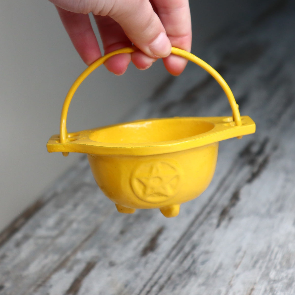 Cast Iron Pentagram Cauldron | Yellow | Rituals, Intention & Altar Magic