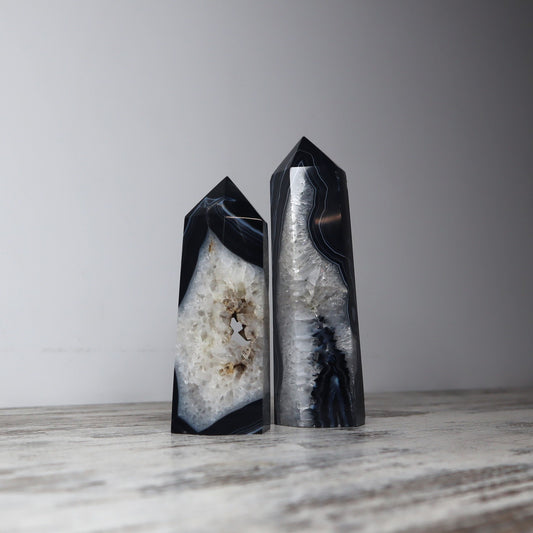 Black Agate Tower (444g)