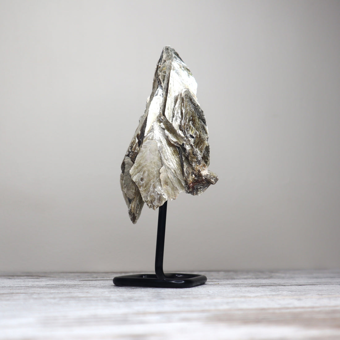 Gold Mica on Stand | Confidence, Radiance &amp; Personal Power