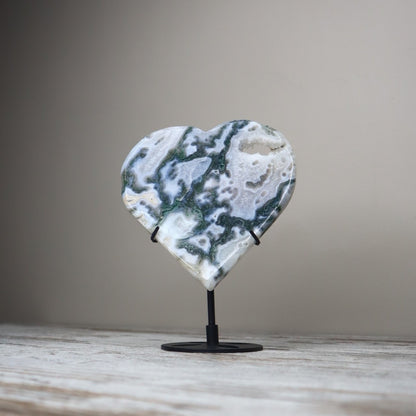 Moss Agate Heart Carving | Druzy Veins & Soft Moss Tones | Emotional Renewal