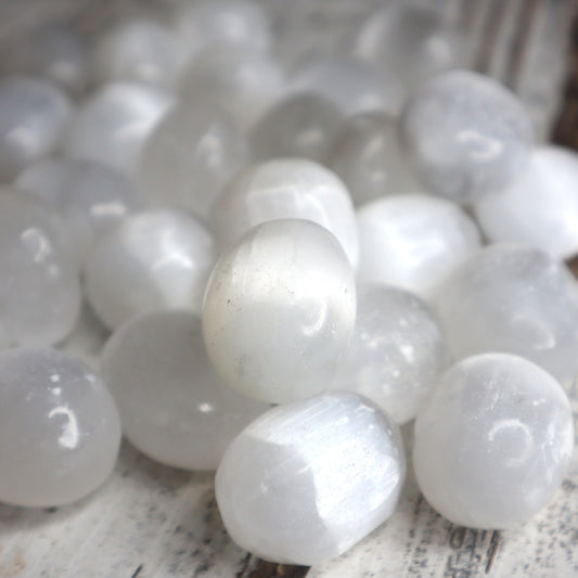 Selenite Tumble | Aura Cleansing, Clarity & Divine Protection