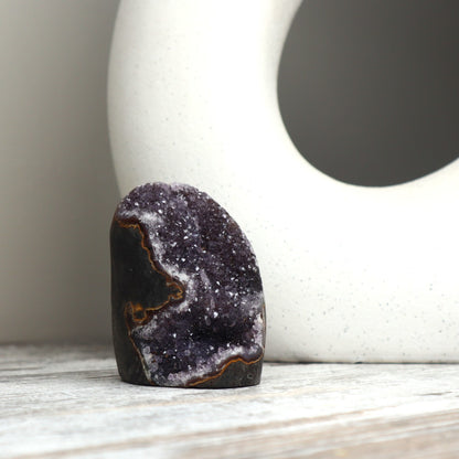 Amethyst Cave (241g)