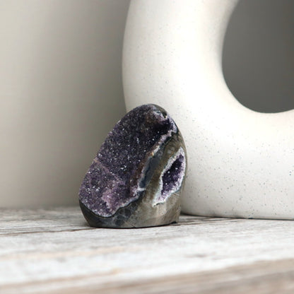 Amethyst Cave (335g)