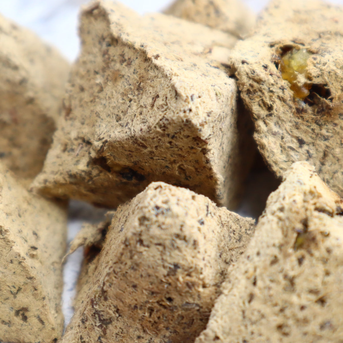Sagrada Madre Energetic Pyramid | Olibanum + Chamomile | Purification &amp; Protection