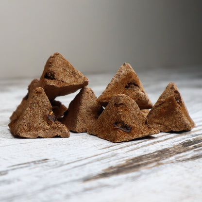Sagrada Madre Energetic Pyramid | Olibanum + Cinnamon | Prosperity &amp; Love
