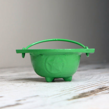 Cast Iron Pentagram Cauldron | Green | Rituals, Intention &amp; Altar Magic