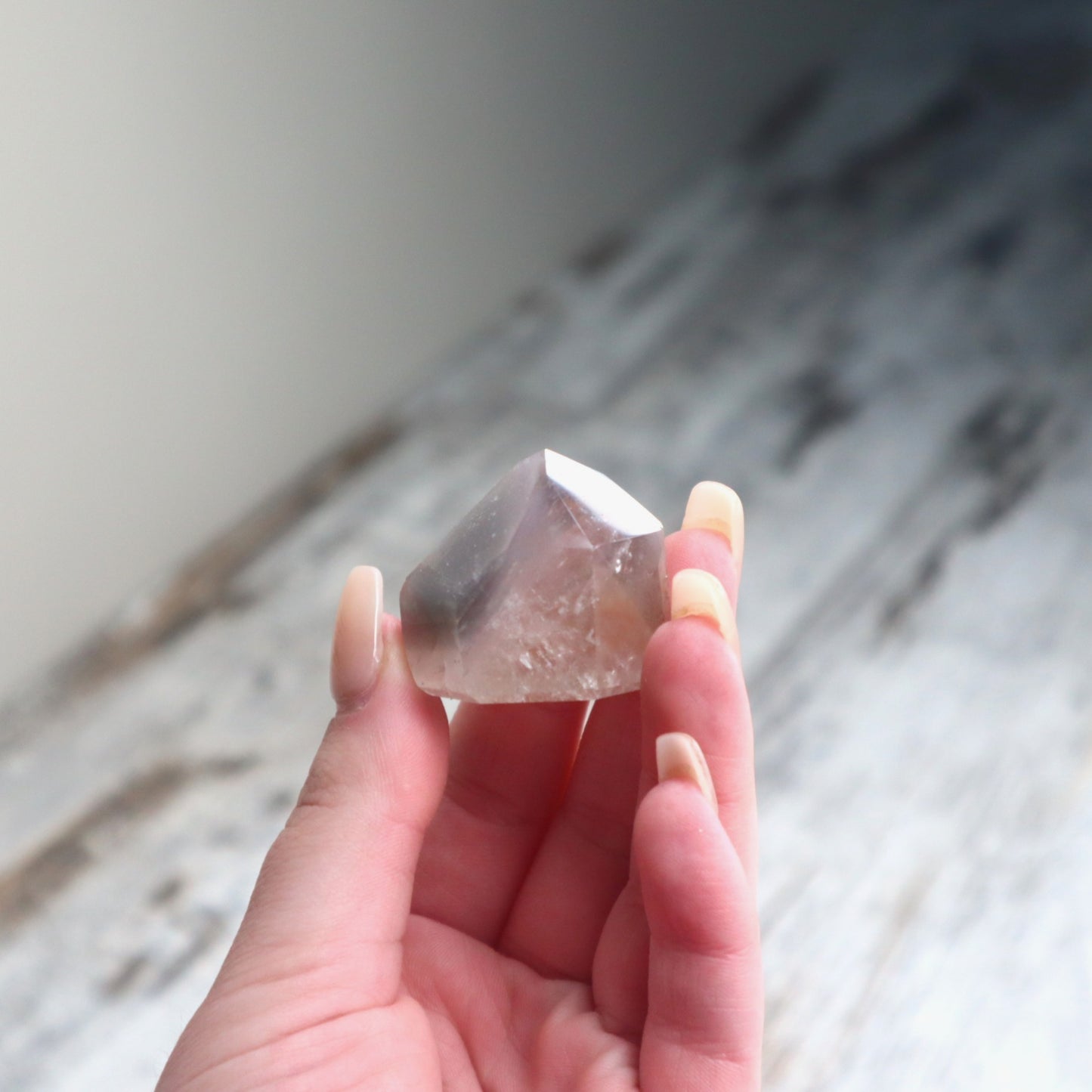 Lithium Quartz Mini Freeform | Emotional Comfort, Inner Calm & Gentle Strength
