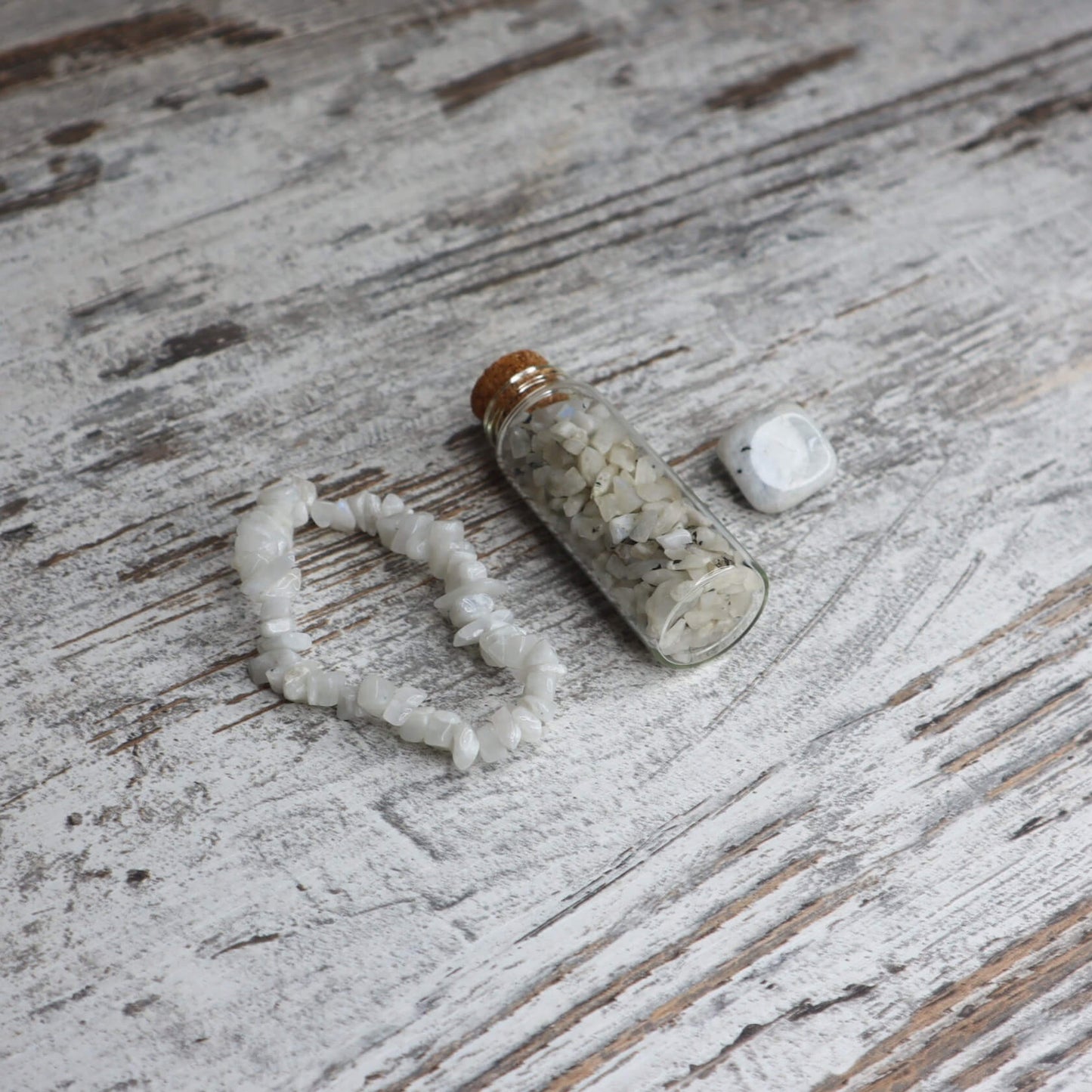 'Good Vibes' Chip Gift Box | Rainbow Moonstone