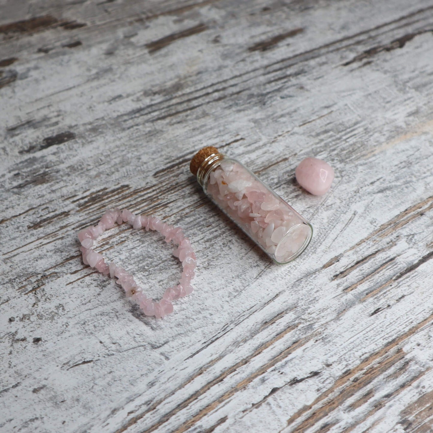 'Love Conquers All' Chip Gift Box | Rose Quartz