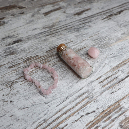 'Love Conquers All' Chip Gift Box | Rose Quartz