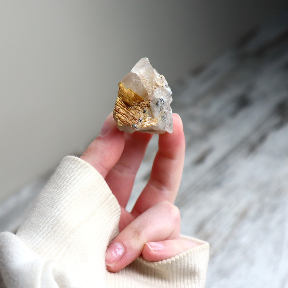 Golden Rutilated Quartz Raw | Abundance, Illumination &amp; Empowerment