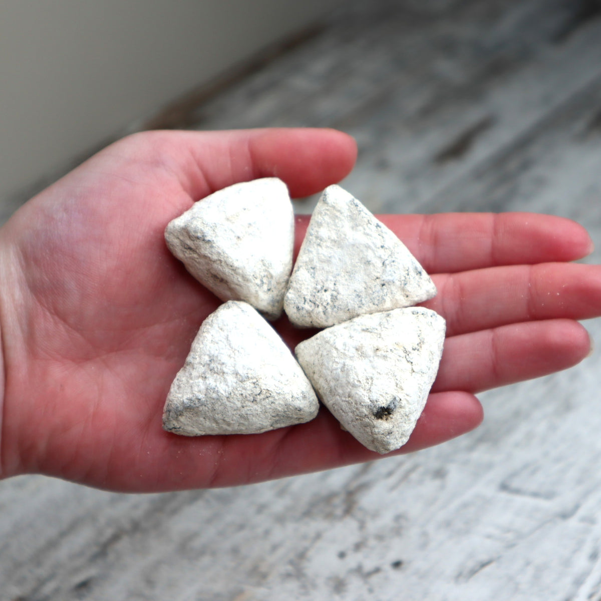 Sagrada Madre Sacred Geometry Incense Triangles | Benzoin + Yagra | Abundance, Fortune &amp; New Opportunities