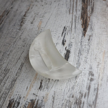 Selenite Moon Bowl | Cleansing Light & Lunar Energy